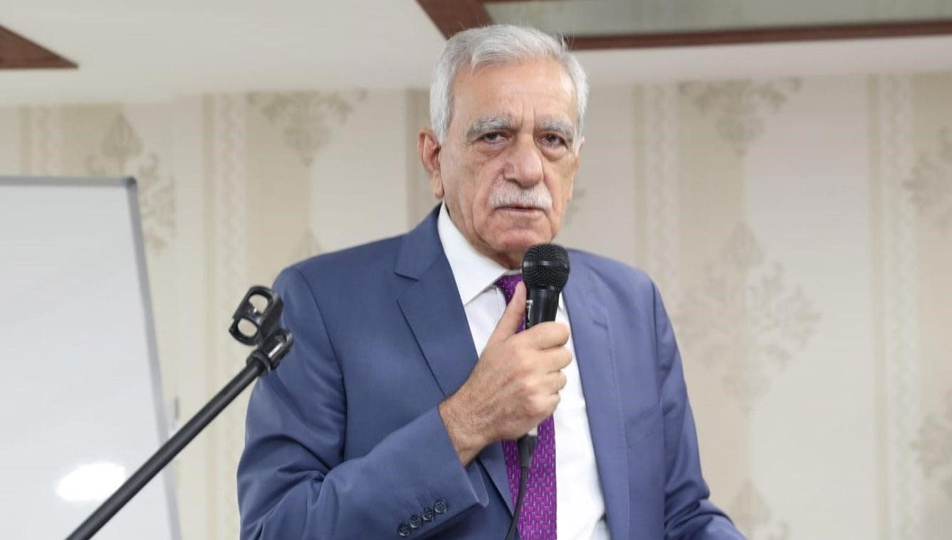 Ahmet Türk siyaseti bıraktığını duyurdu