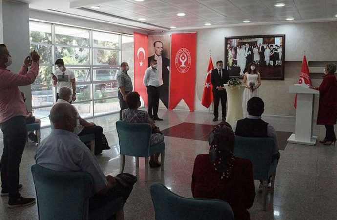 Sağlık Bakanlığı, düğün tedbirleriyle ilgili genelgeyi güncelleyip yayınladı