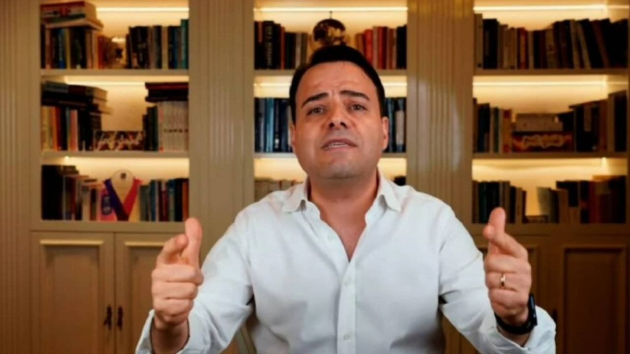 Özgür Demirtaş’tan ’30 bin liralık kemer’ yanıtı: Bu da size dert olsun
