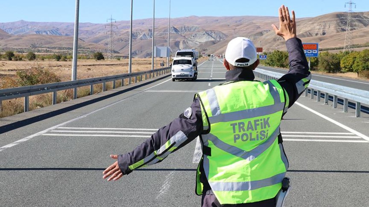 Burdur Jandarma'sından Sıkı Denetim: 108 Araç Men Edildi!