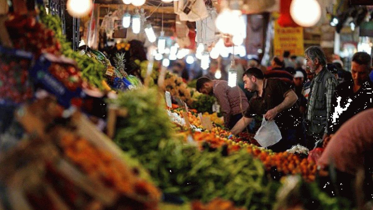 Marketlerden sonra pazar tutarları da cep yakıyor! Sarımsağın kilosu 130, biberin 50 TL: Pazar tutarları kara 