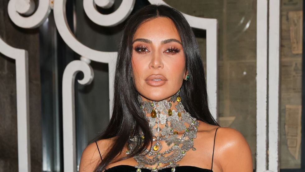 Kim Kardashian: Hollywood İkonu Elizabeth Taylor'ın Hayatını Perdeye Taşıyor!