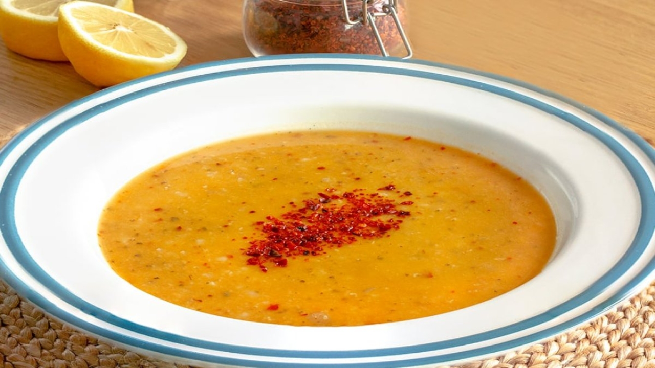 Ezogelin Çorbası Tarifi: Lezzetli ve Besleyici Bir Çorba