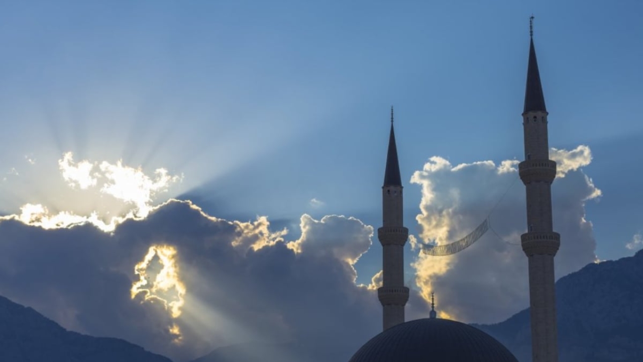 Dini cemaatlerin ülkeye iyiliği nedir?