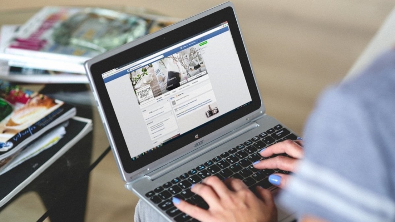 Facebook haber bandı sohbet bölümü görünmüyor?