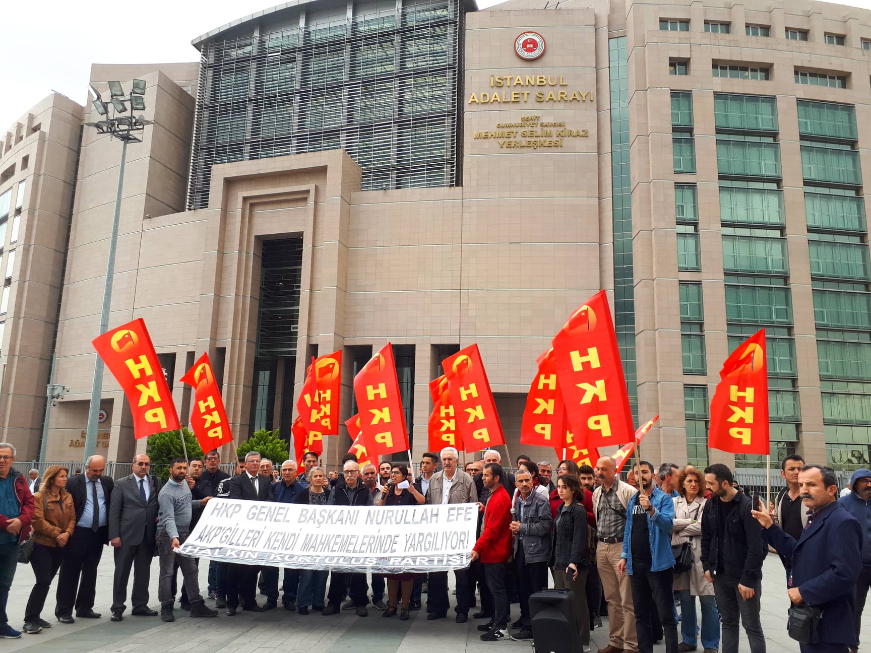 Erdoğan’a hakaret davasında bilirkişi eski FETÖ’cü çıktı