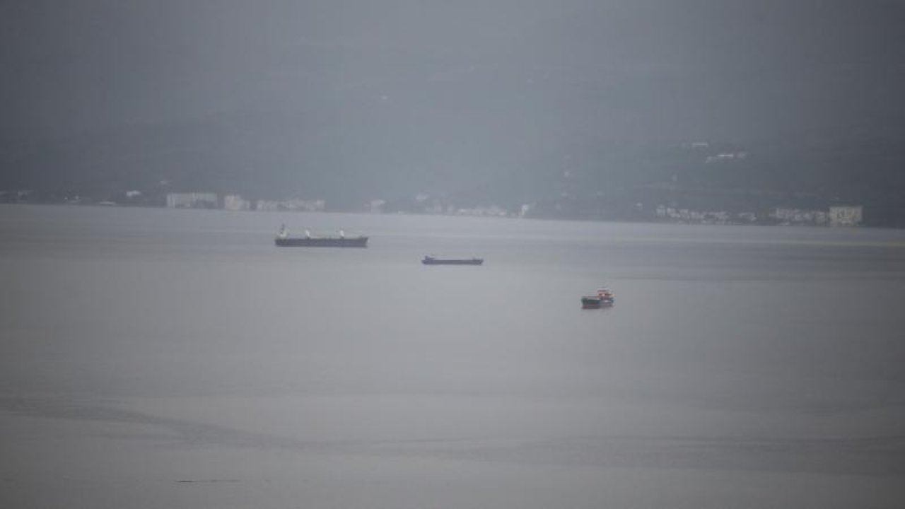 Marmara Denizi'nde kuru yük gemisi battı: Mürettebatı kurtarma çalışması sürüyor