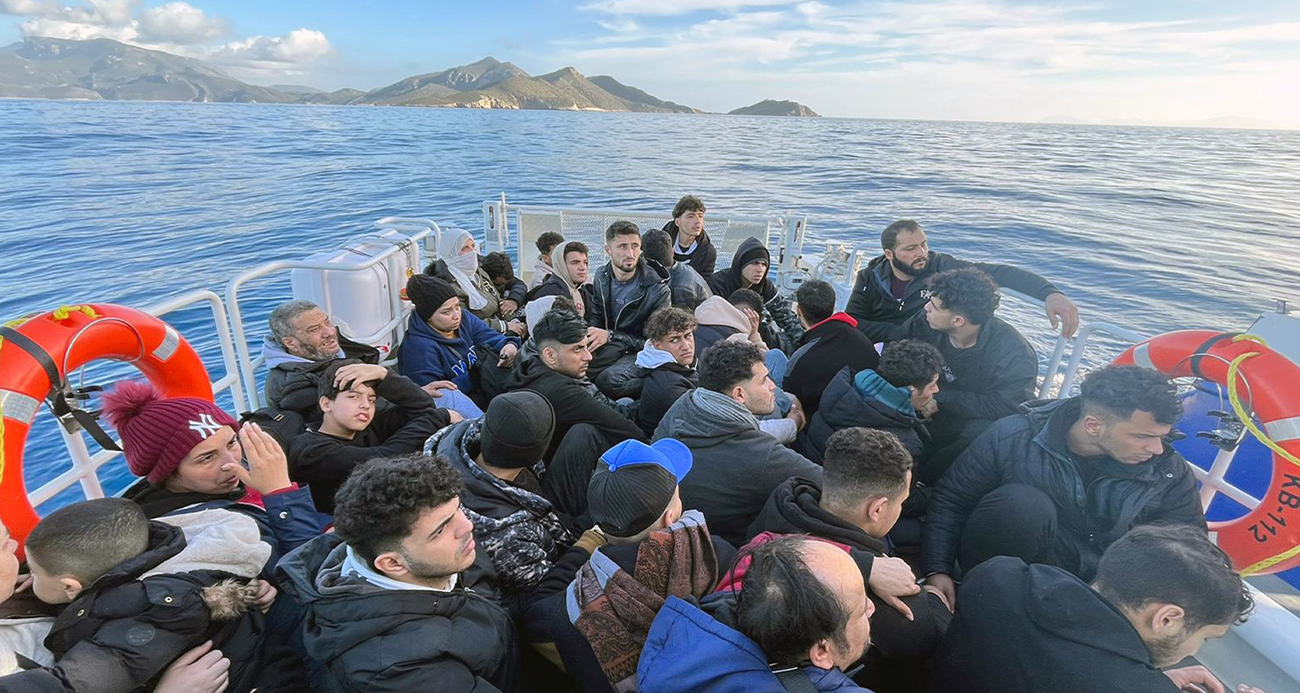 Muğla’da 25 göçmen kurtarıldı