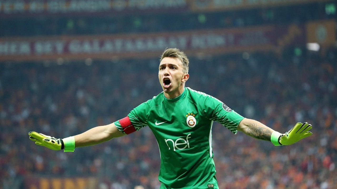 Galatasaray'ın Muslera'nın sözleşmesini yenilediğiyle ilgili şok edici bir iddia ortaya atıldı