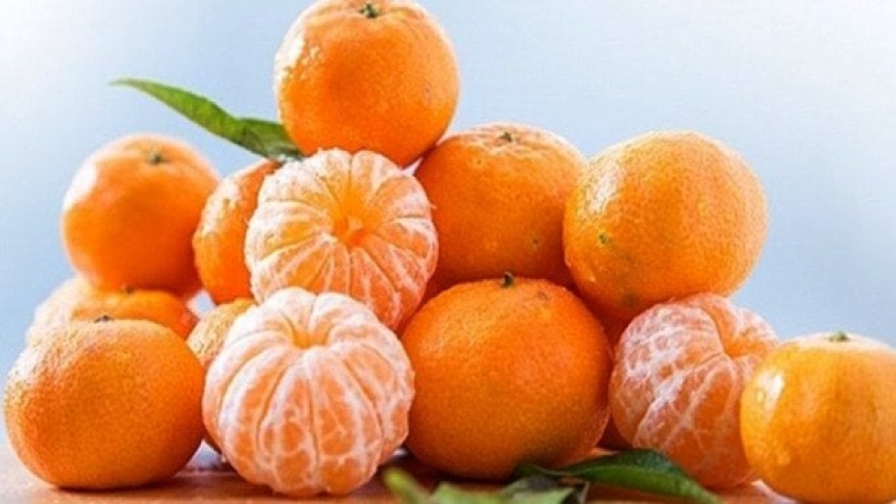 Mandalinalar kuru çıktıysa ya da beklemekten kuruduysa hemen bu yöntemi uygulayın! Supsulu mandalina elde etme