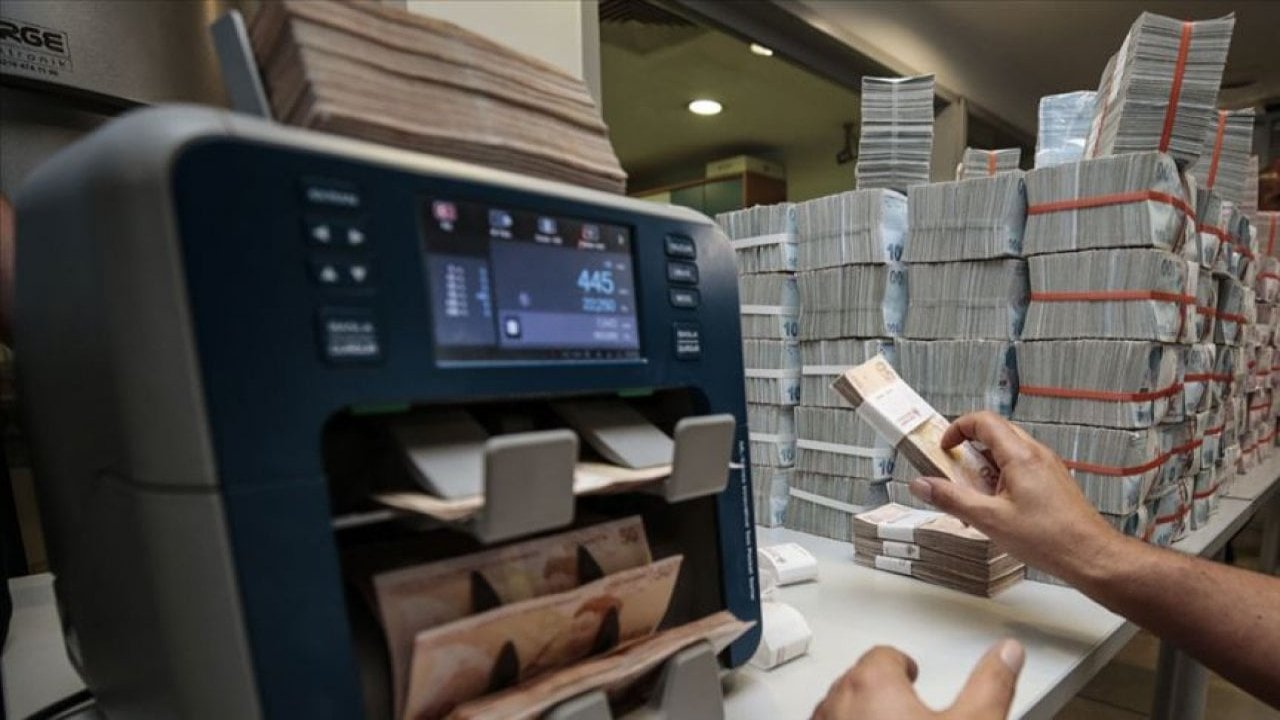 15 banka kapanacak: O bankalarda parası olanlar dikkat!