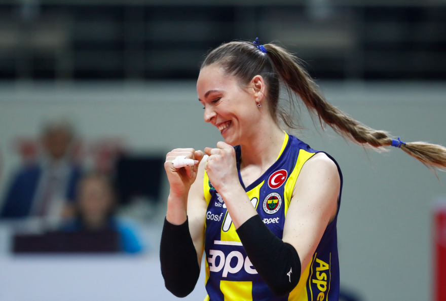 Fenerbahçe, Eda Erdem Dündar'ın heykelini dikiyor!