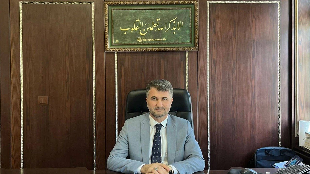 İlçe Milli Eğitim Müdürü: Ortaokulda cuma namazı kılınsın