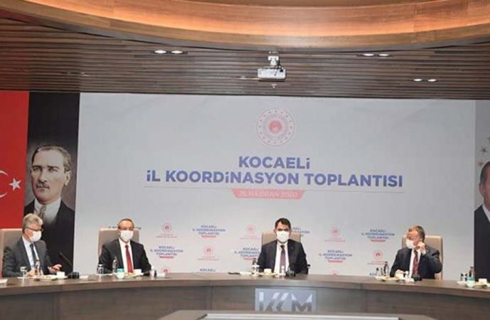 ‘AKP’den önce kadının adı yoktu’ sözlerinin ardından kadın başkan çağrılmadı!