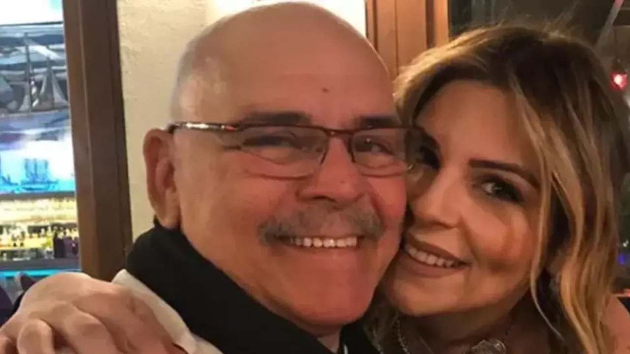 Rasim Öztekin'in kızından tepki toplayan hareket! Kimse anlam veremedi: Babası için düzenlenen anma gecesine k