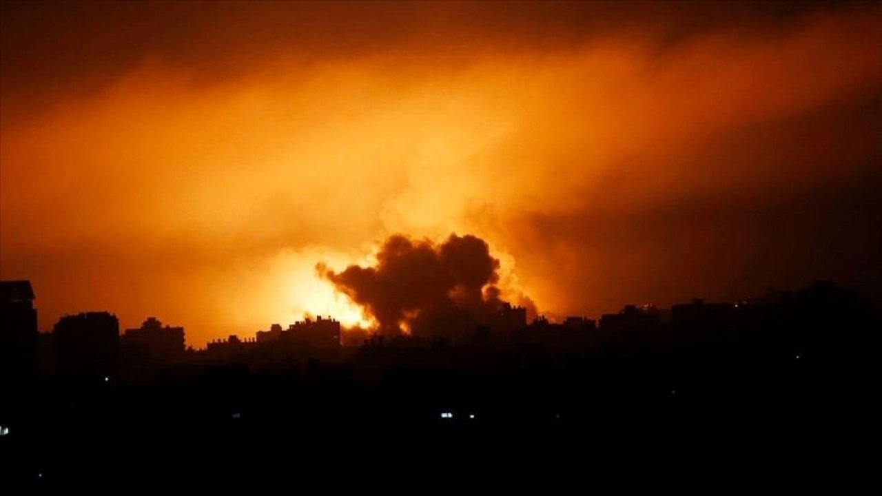 İsrail, Gazze'de evi bombaladı: 36 Filistinli hayatını kaybetti