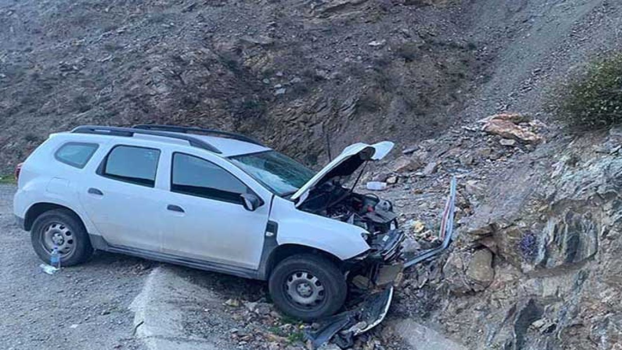 Artvin'de Kaza: Gazetecilerin Aracı Kontrolden Çıktı! Ölü ve Yaralılar Var!