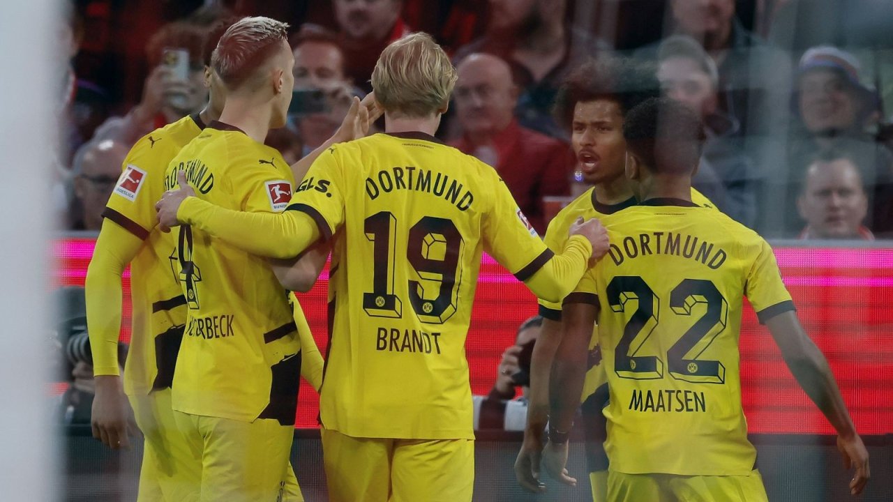Borussia Dortmund, Bayern Münih'i Deplasmanda 2-0 Mağlup Ederek Şampiyonluk Yarışında Öne Geçti