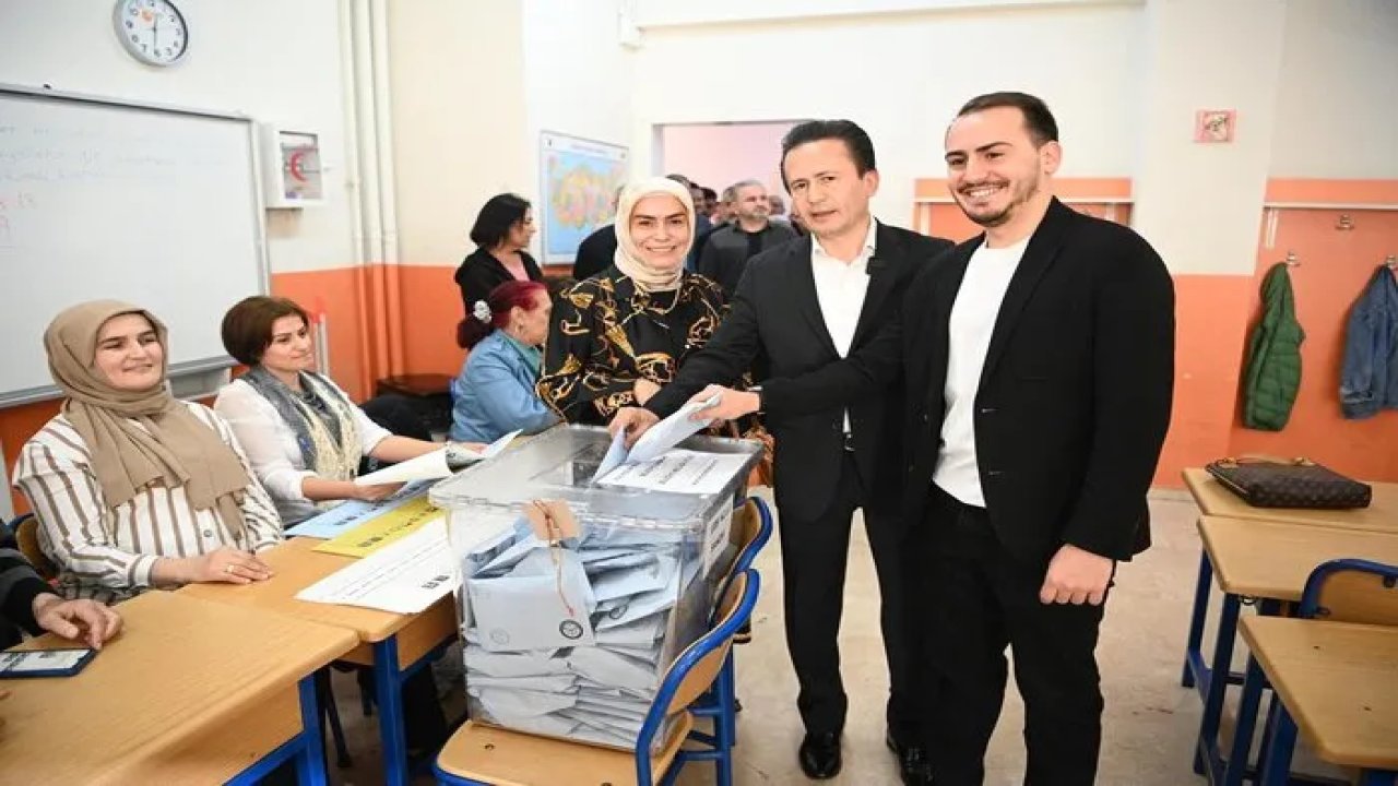 Tuzla Belediye Başkanı Dr. Şadi Yazıcı oyunu kullandı