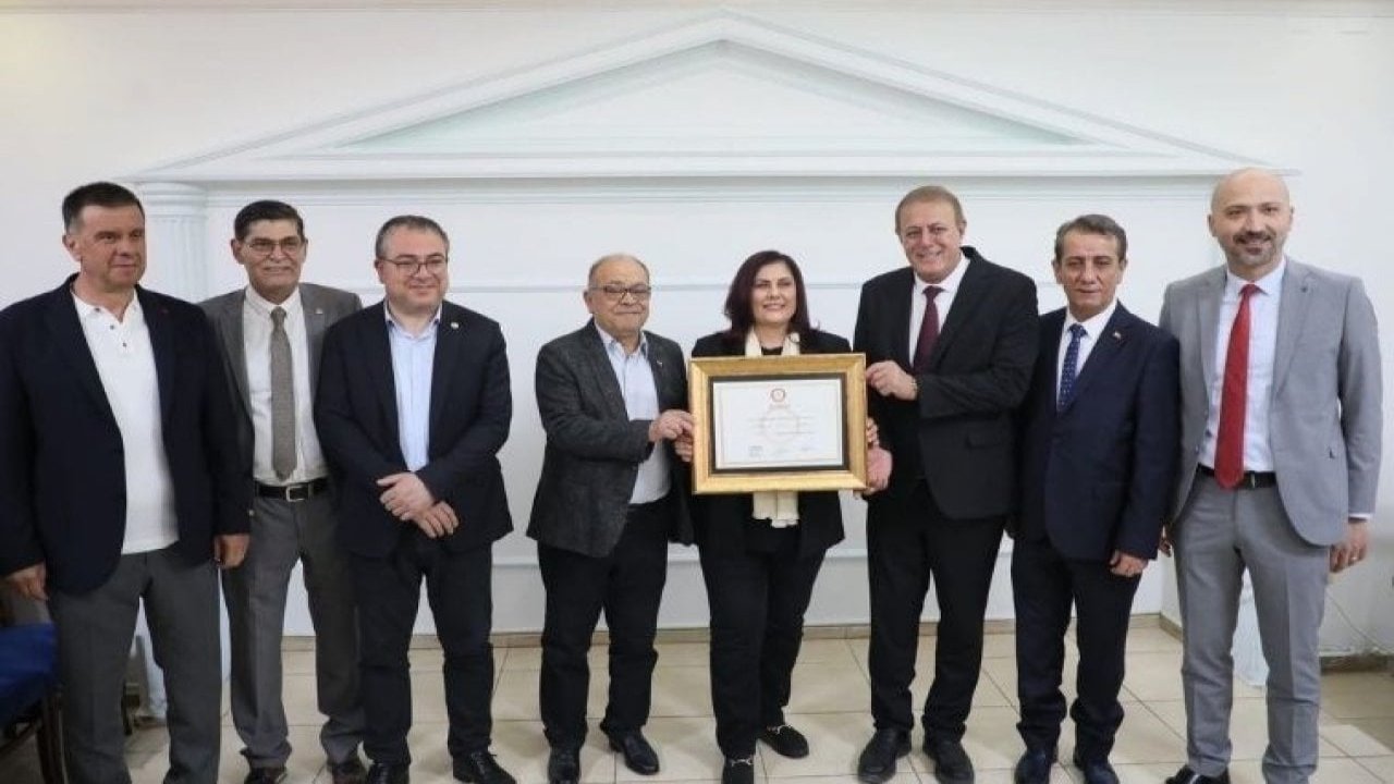 Utanç vesikası: CHP’li Aydın Belediye Başkanı Çerçioğlu'na mazbatası yemekhanede verildi!