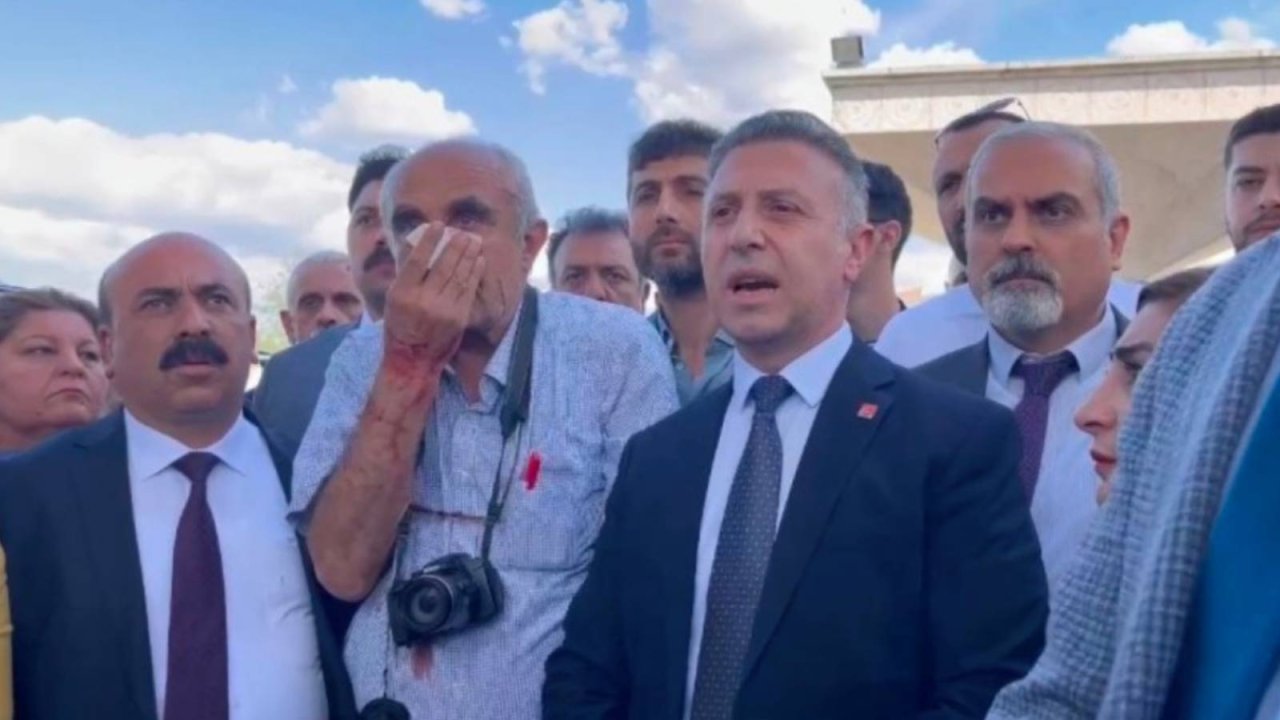MHP’li bir meclis üyesi 'zafer işareti yapan' CHP meclis üyesini kafa atarak darp etti