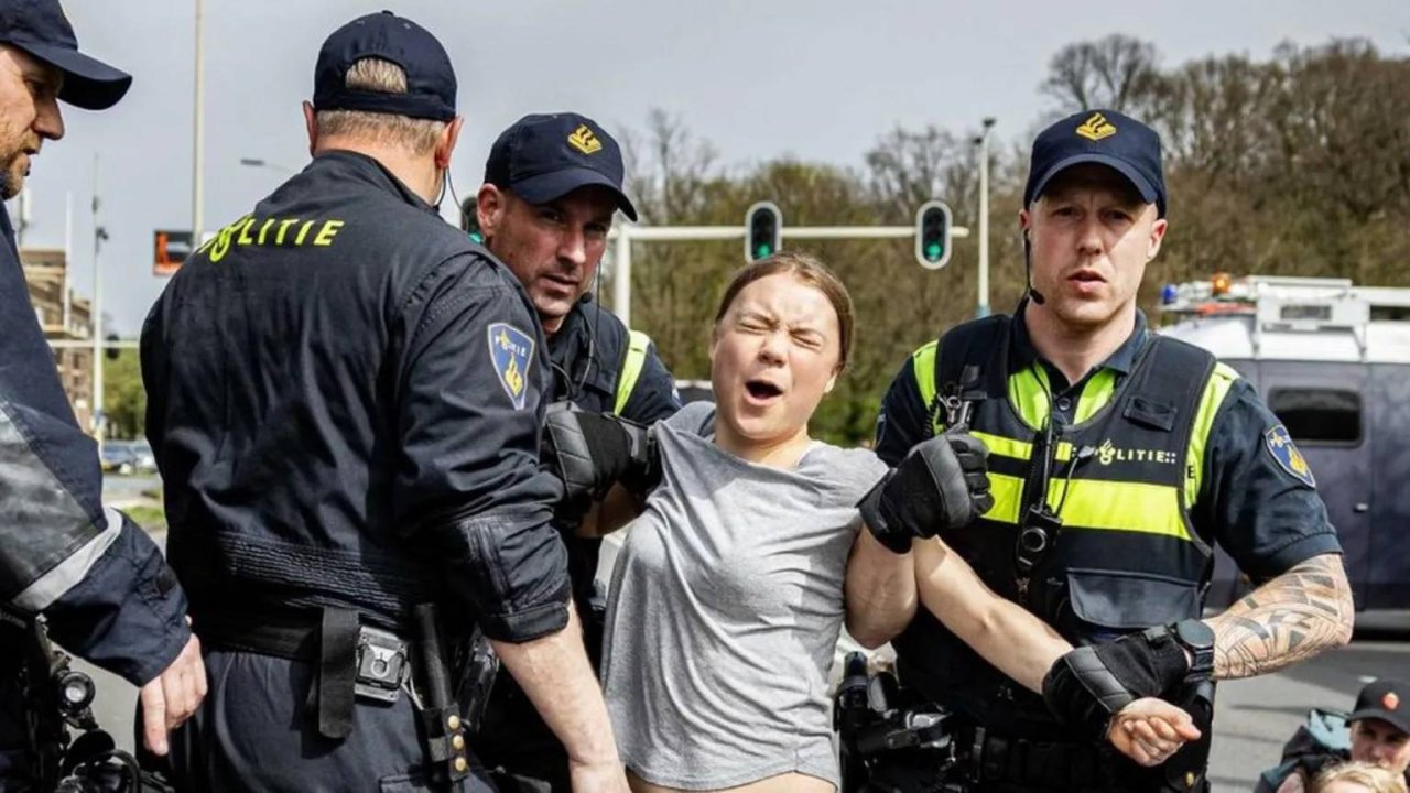 Greta Thunberg, Hollanda'da Fosil Yakıt Protestosunda Tutuklandı