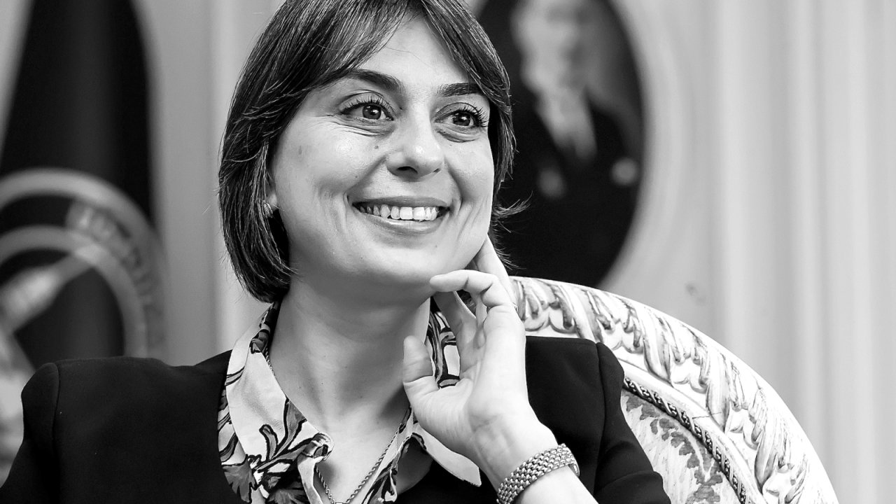 Sinem Dedetaş: Bugünlere şeffaf duvarların üzerinden atlayarak geldim