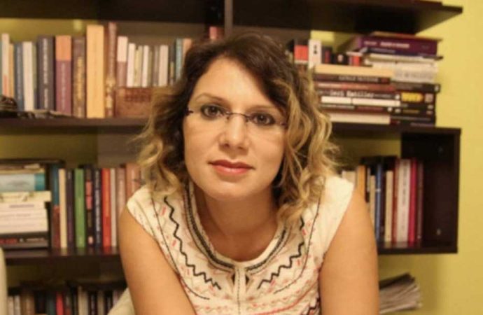 Baro başkanlarını takip eden Gazeteci Sibel Hürtaş gözaltına alındı