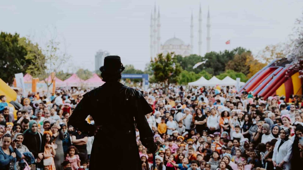 Adana'da düzenlenen Türkiye Kültür Yolu Festivali'nin ilk gününde rekor katılım!