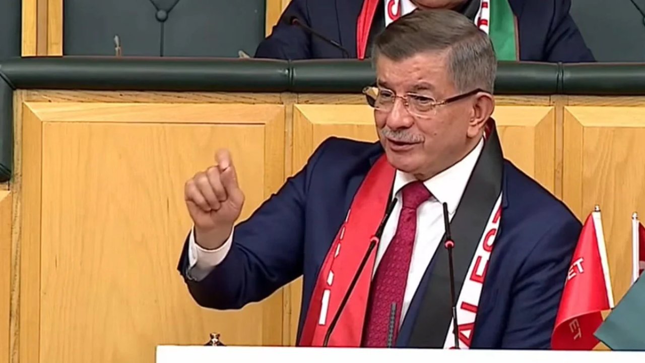 Davutoğlu'ndan 'jet yakıtı iftirası atanlar' diyen Erdoğan'a yanıt geldi