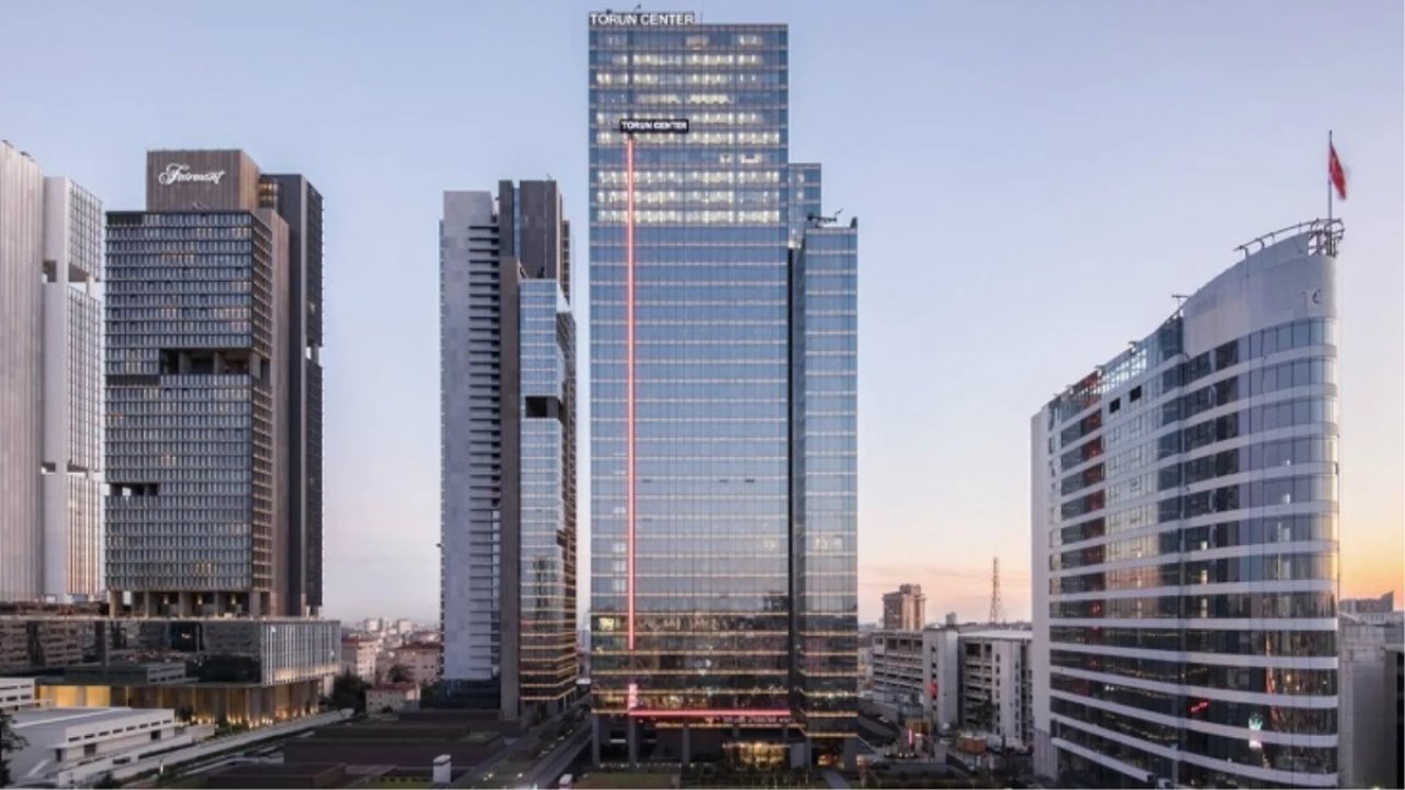 KAP'a açıklama yapıldı: 39 katlı Torun Tower Ofis binası Denizbank'a satıldı