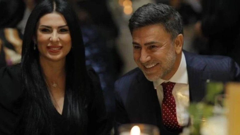 Türkücü İzzet Yıldızhan 23 yıllık eşiyle sosyal medyayı salladı! İlk kez paylaştı!