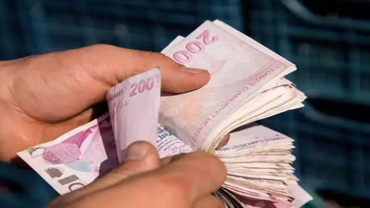 Sözleşmeliden Kadroya Geçenlerin Dikkatine! Emeklilik Hayaliniz Yanabilir: Uzmanlardan Kritik Uyarı