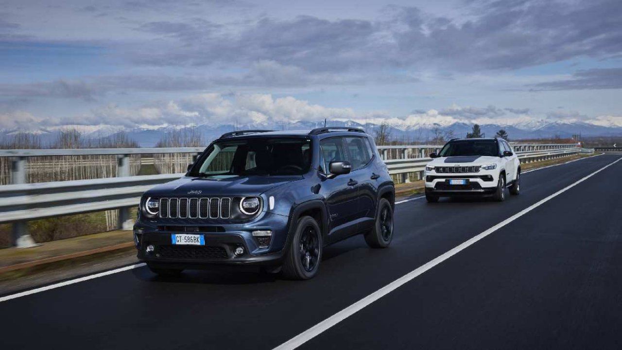 Range Rover'ın Yerine Göz Atın! Jeep'in 2 Milyon Satış Barajını Aşan Modeli Artık Türkiye'de!