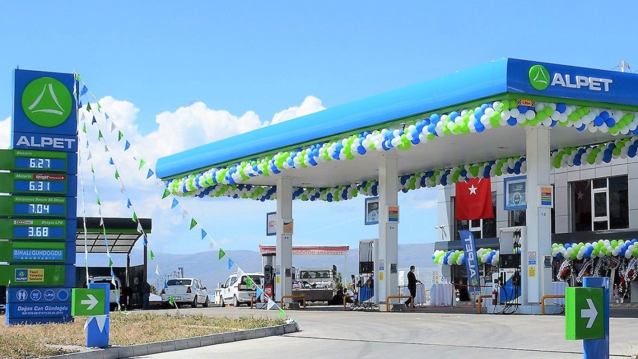 Altınbaş Petrol, Zeren Group'a Satıldı: Türkiye Akaryakıt Sektöründe Dev Bir Değişim Başladı