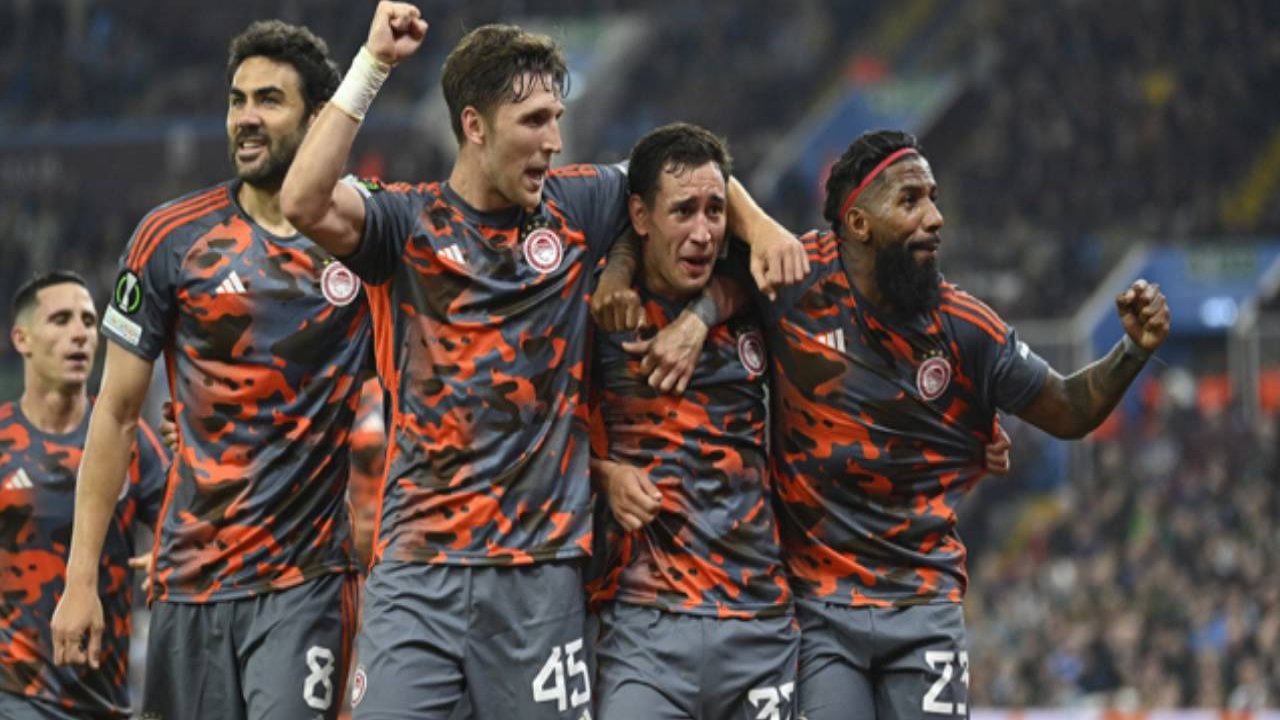 Aston Villa, Olympiakos'a Karşı UEFA Konferans Ligi Yarı Finalinde Zorlu Mücadele Verdi