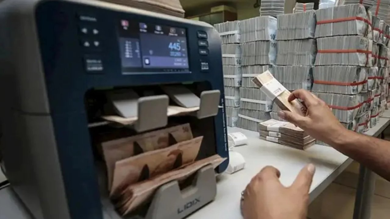 Bütçe açığı dört ayda 691 milyar TL oldu