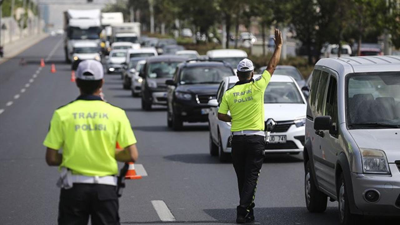 Türkiye Genelinde Trafik Denetimlerinde 2 Milyon Araca İşlem Yapıldı