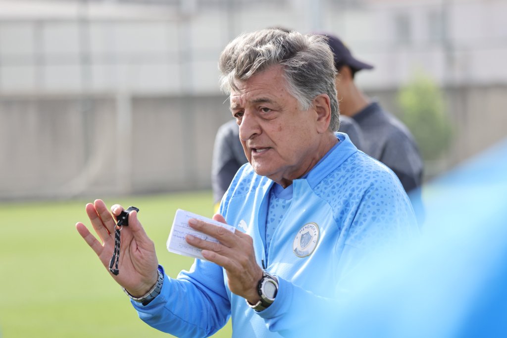 Yılmaz Vural resmen bir başına kaldı!!