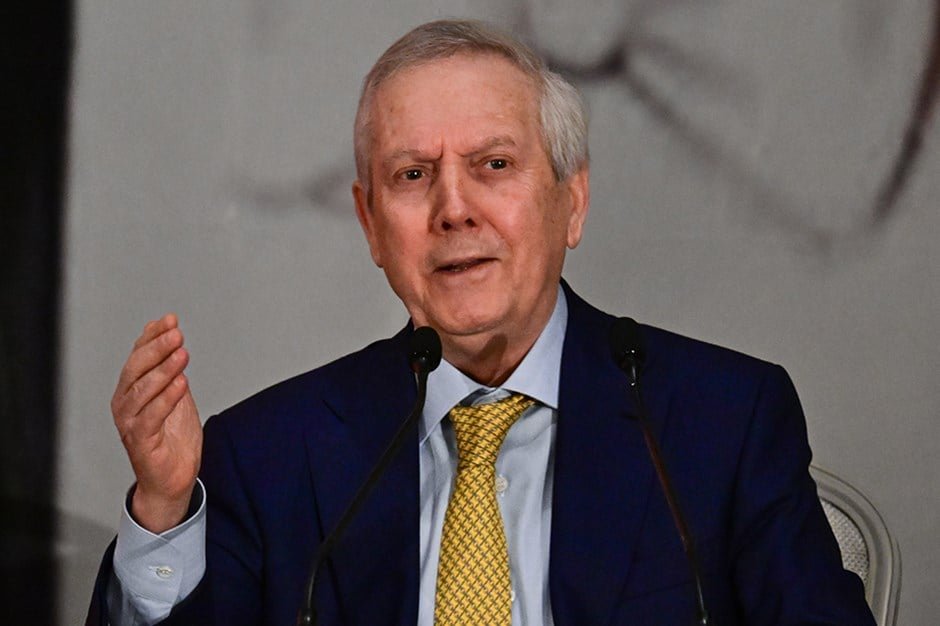 Aziz Yıldırım'ın ünlü iş adamı hakkındaki vetosu tepki çekti!