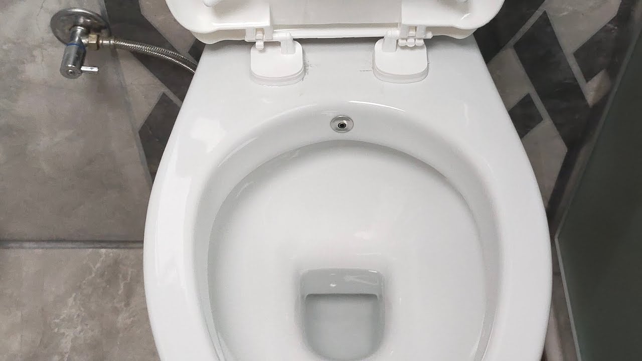 Klozete 1 çorba kaşığı dökmek bakın ne işe yarıyormuş