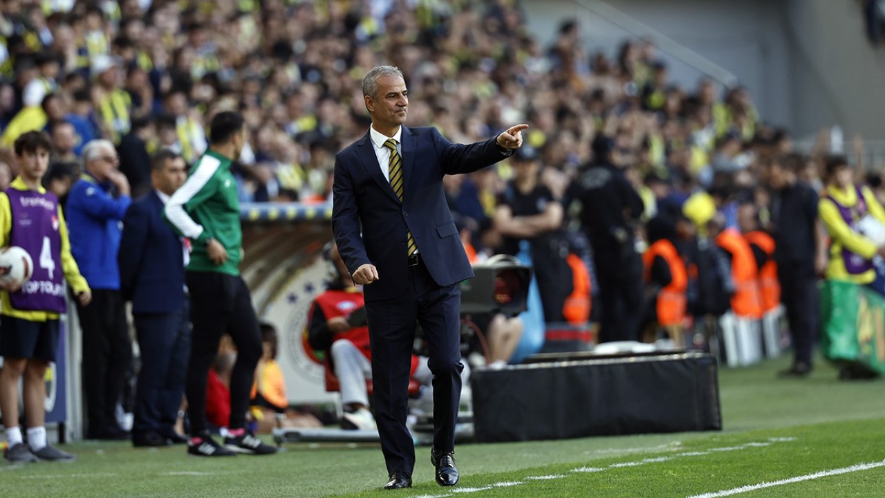 Fenerbahçe'de İsmail Kartal Krizi: 'İsmail Kartal Var İse Biz Yokuz'