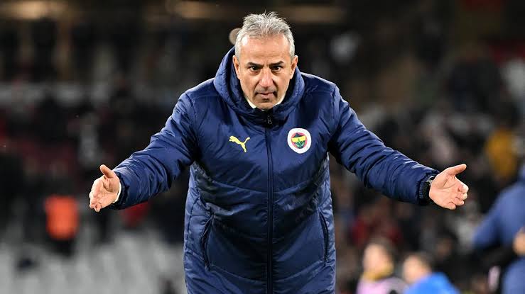 Fenerbahçe Kulübü, teknik direktör İsmail Kartal ile sözleşmeyi bitirdi!