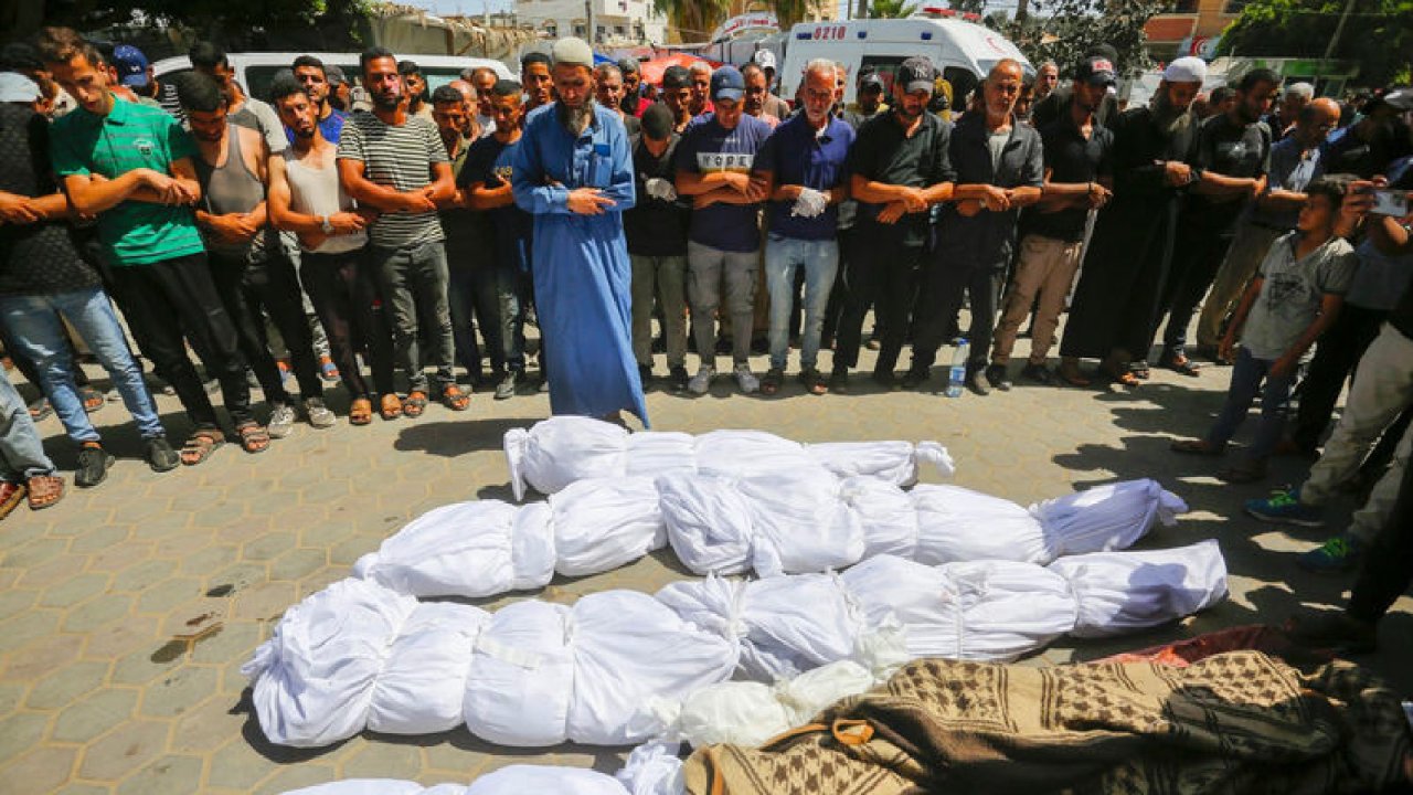 İsrail'in Gazze'ye 254 gündür düzenlediği saldırılar sonucunda ölenlerin sayısı 37 bin 337 oldu