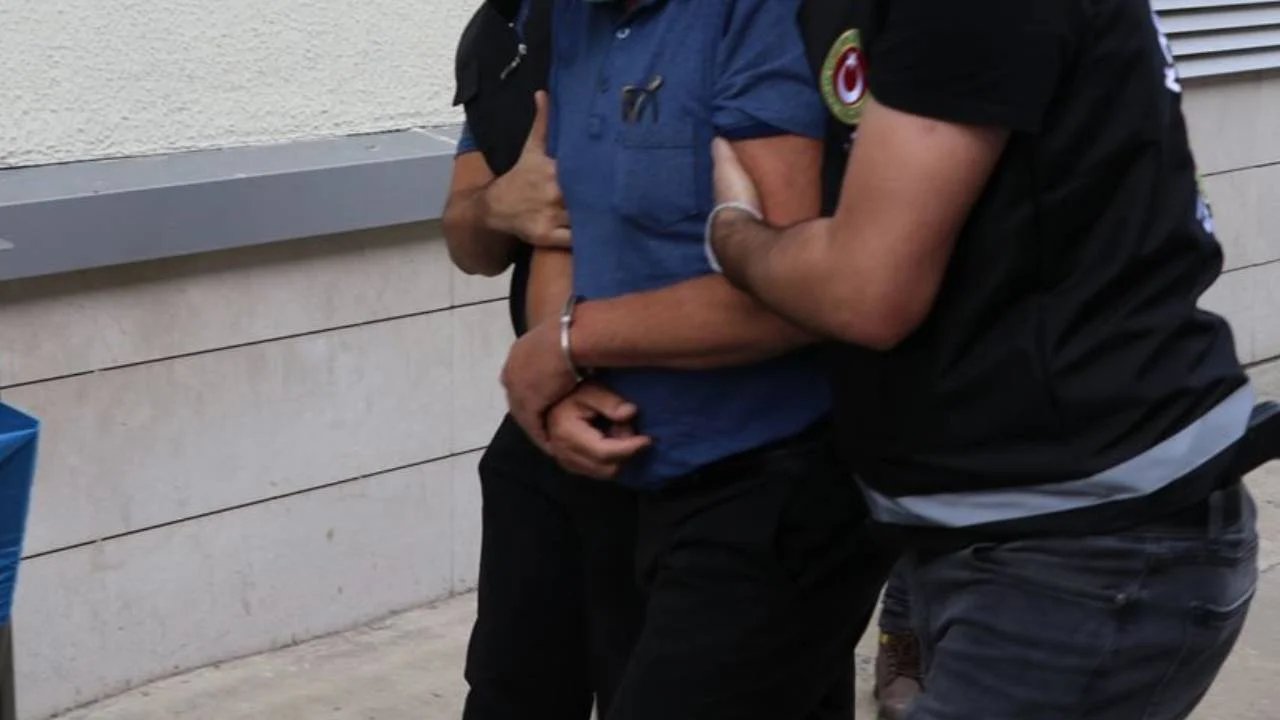 Rusya, uluslararası aranan zanlıyı Türkiye'ye geri gönderdi
