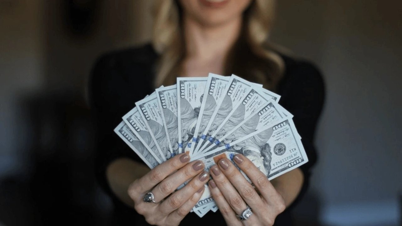 Bankrate Anketi: Zengin Hissetmek İçin Nesillere Göre Gereken Yıllık Gelir Miktarları Açıklandı