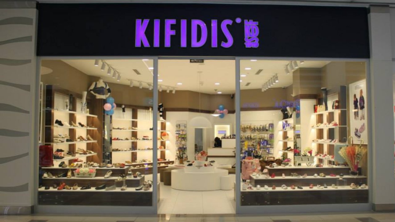 Kadın Sandalet Modellerinde Şıklık ve Konfor: Kifidis Sandalet Koleksiyonu