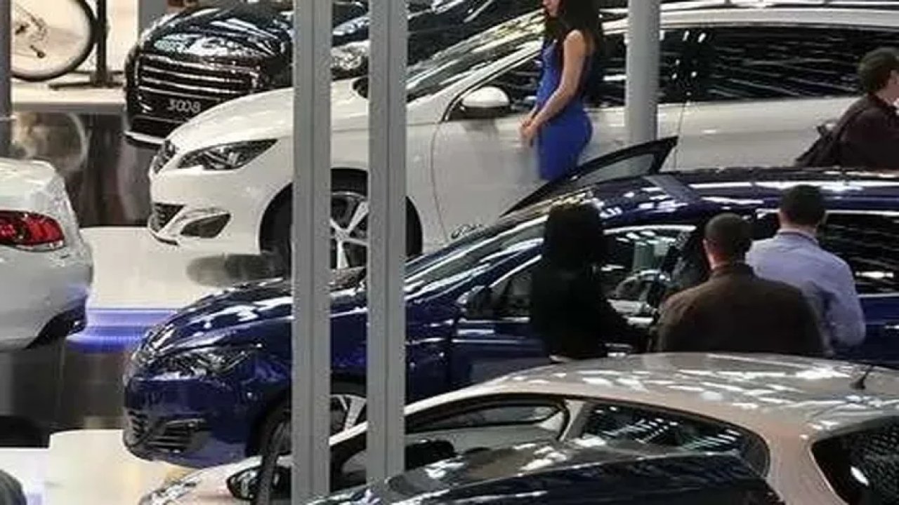 Beklenen İndirim Gerçekleşti! Bu Otomobil Artık 1 Milyon TL'nin Altında!