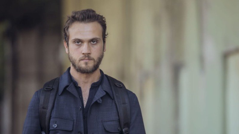 Aras Bulut İynemli'nin başrolünde yer aldığı Deha dizisi ortaya çıkıyor