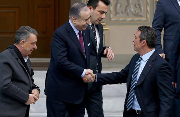 Süper ligin büyükleri yarım asır sonra bir ilki yaşayabilir...